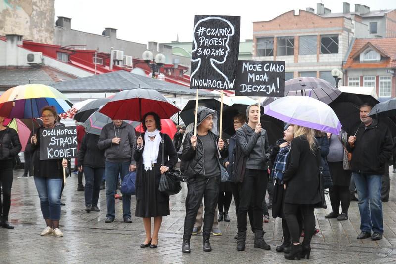 Kobiety protestowały na inowrocławskim Rynku