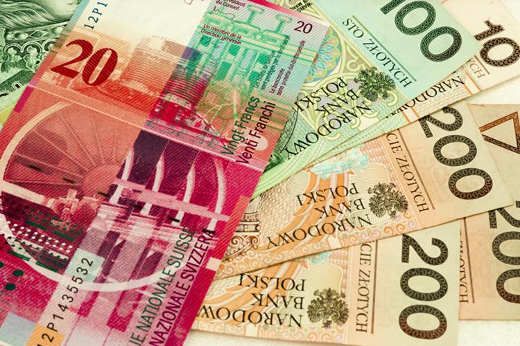 Kurs franka wciąż rośnie. Zobacz jak można zaoszczędzić na kredycie