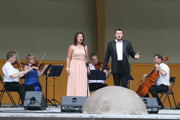 Usta milczą, dusza śpiewa
