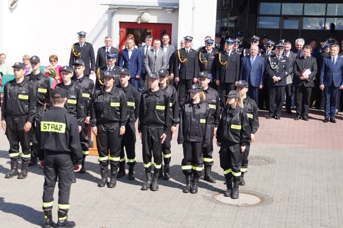 Uczniowie wzięli udział w obchodach Dnia Strażaka