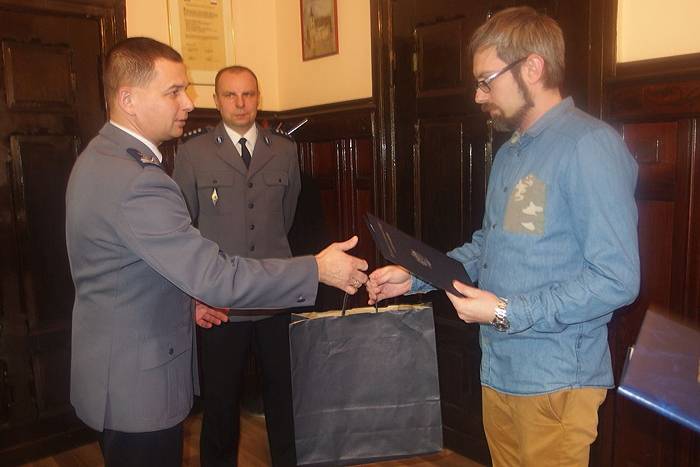 Wyróżniony za bohaterską postawę 