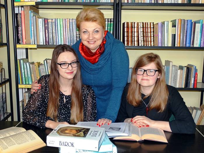 Awans kasprowiczanek w olimpiadzie polonistycznej