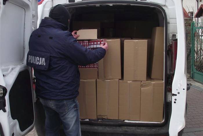 Transport nielegalnych papierosów w rękach Policji 