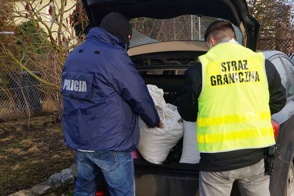 Wpadł amator nielegalnego towaru 