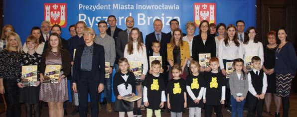 Rozstrzygnęli konkurs plastyczny w ratuszu