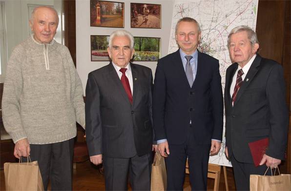 Miła uroczystość w ratuszu