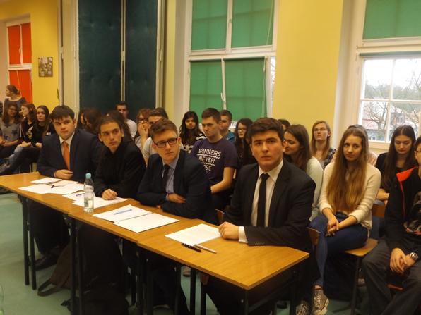 W II LO odbyły się debaty oksfordzkie