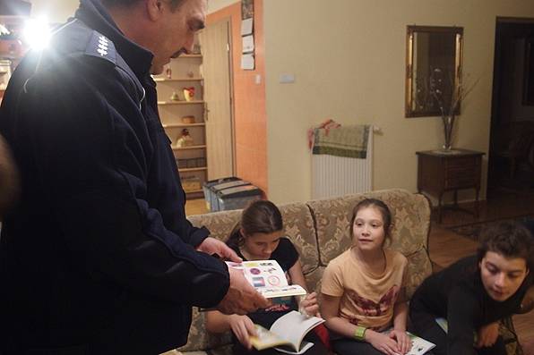 Edukacyjne spotkanie z mundurem 