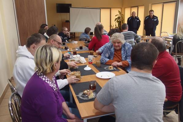 By mieli świadomość zagrożeń i umieli na nie reagować
