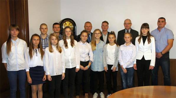 sportowcy z wizytą w Urzędzie Miasta