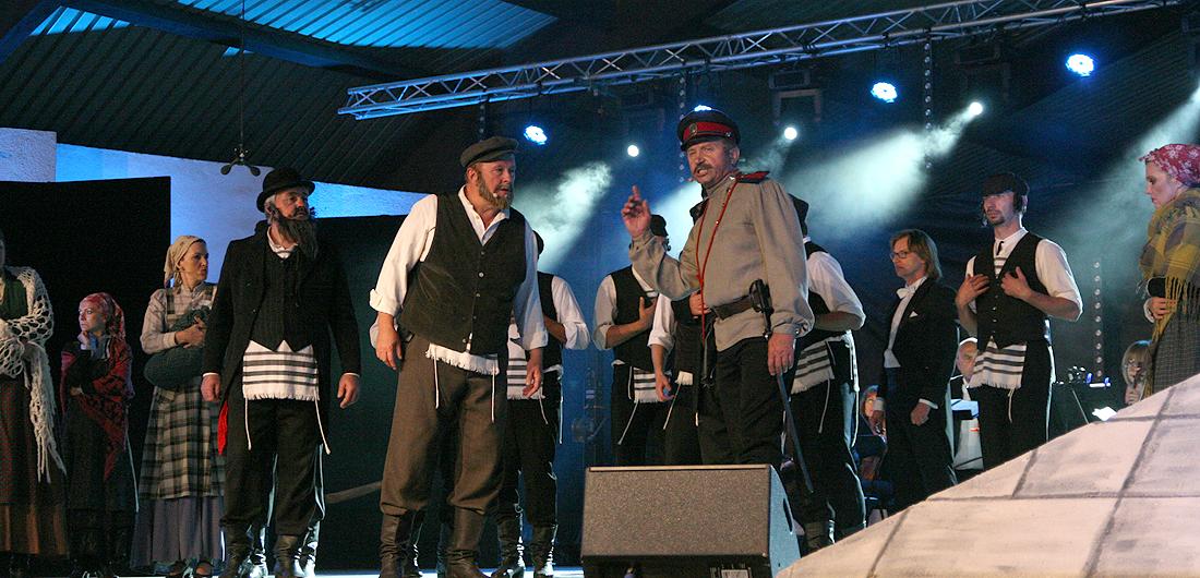Skrzypek na dachu rozpoczął tegoroczną galę (TV)