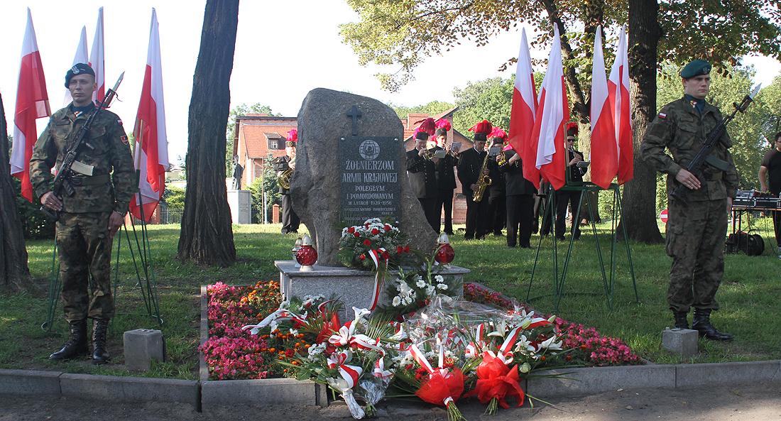 Uczcili 71. rocznicę wybuchu Powstania Warszawskiego