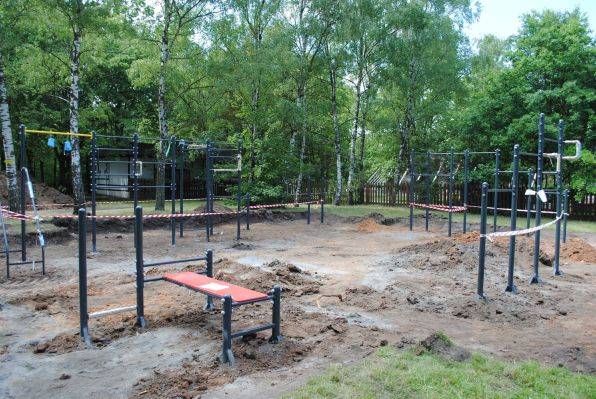 Trwa budowa street workout park