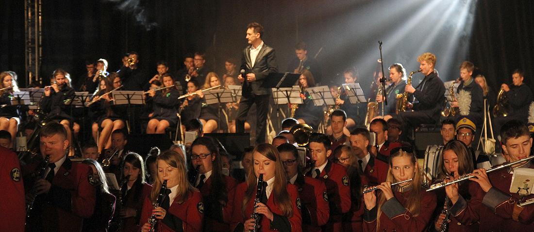 OFMOD - nocny koncert pod tężnią za nami (TV)