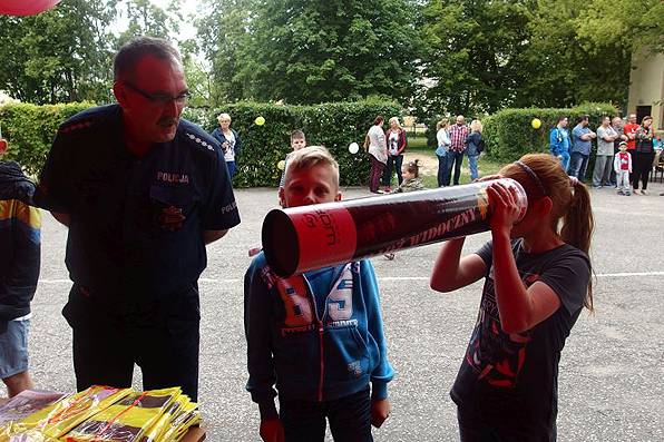 Szkolny piknik rodzinny z udziałem Policji 