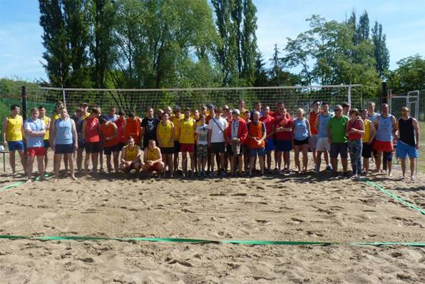 Wysoka frekwencja w turnieju siatkówki plażowej!