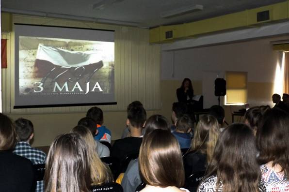 Multimedialnie o Konstytucji 3 Maja w Gimnazjum nr 2