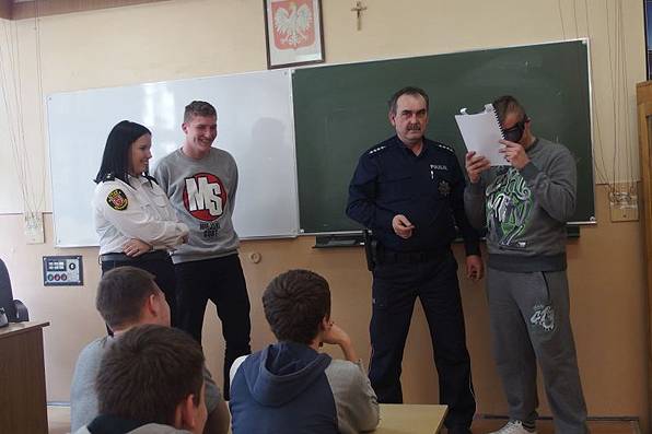 Policja i Straż Miejska odwiedziła „Mechana” 
