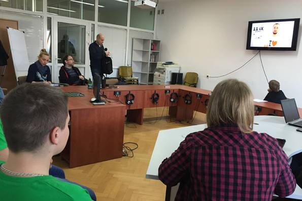 Młodzi promowali jubileuszowe X Targi Młodych (TV)