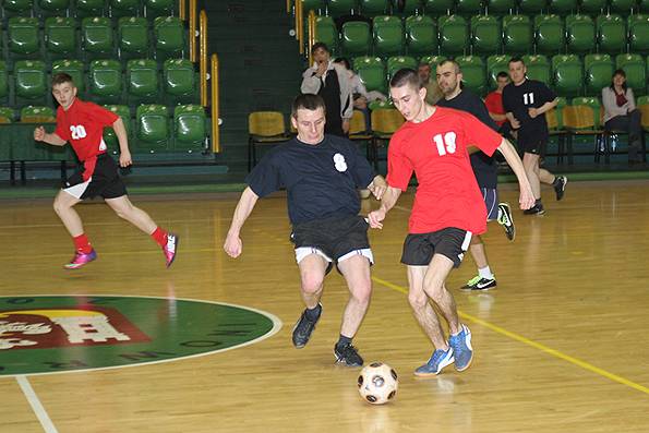 Rozegrali towarzyski mecz w inowrocławskiej hali