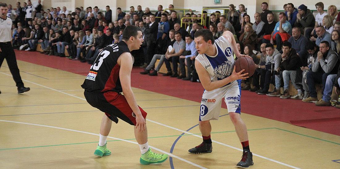 Koszykarskie derby ponownie dla Domino