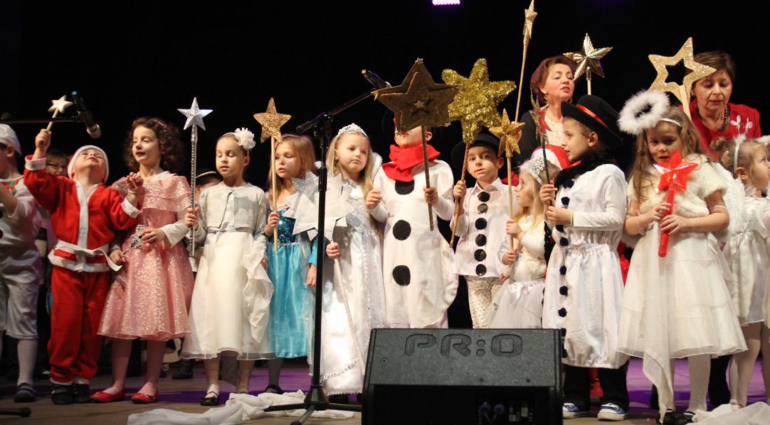 Zabrzmiało Hej kolęda, kolęda w Teatrze Miejskim (TV)