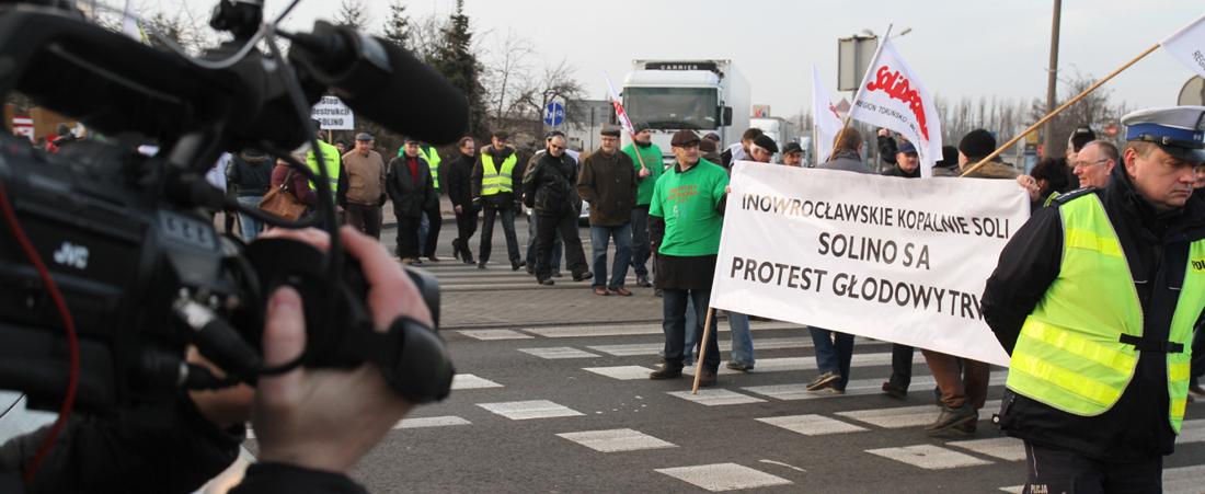 Zablokowali drogę, jest reakcja rządu (TV)