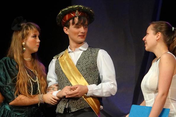 Teatr Azyl z II LO wyróżniony na Katarze