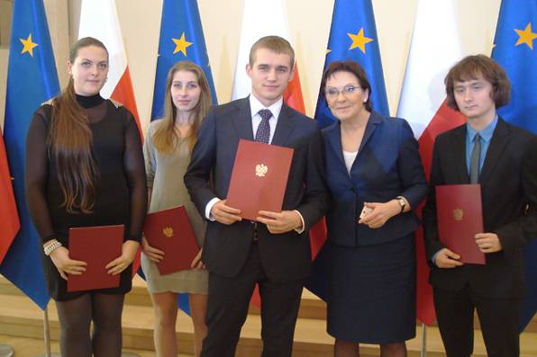 Uczennice ZSP Kościelec odebrały stypendia Prezesa Rady Ministrów