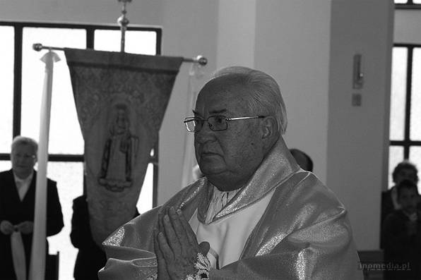 Zmarł ks. prałat Franciszek Resiak
