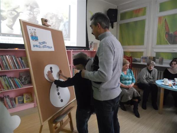 Dziadkowie świętowali w „Tajemniczym Ogrodzie”