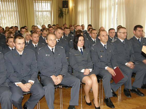 Awanse i odznaczenia dla funkcjonariuszy 