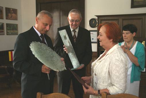Podziękowania dla dyrektor Marii Henke
