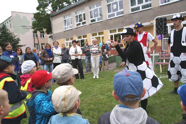 Stokrotki powitały lato