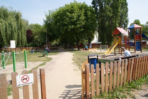 Plac zabaw czasowo zamknięty
