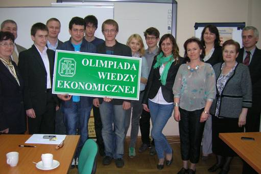 Młodzi ekonomiści z I LO w PTE