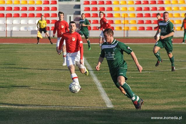 Cuiavia remisuje na odnowionym stadionie