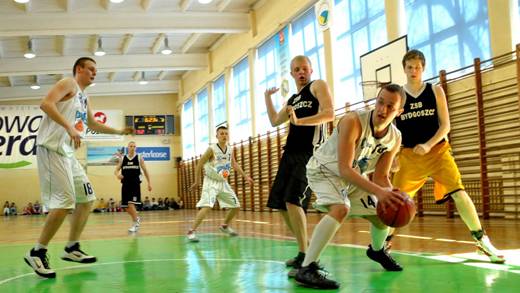 Awans Kasprowicza i Budowlanki do finału Licealiady