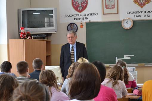 Wizyta prof. dr hab. Romana Bäckera w III LO