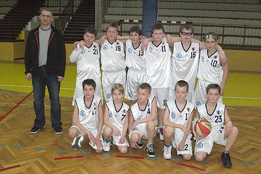 Żacy Kasprowicza wygrywają w Barcinie