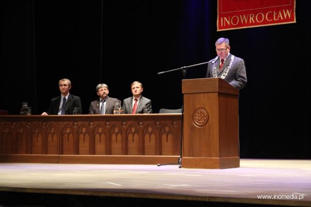 Grzegorz Turnau odebrał honorowy tytuł (TV)