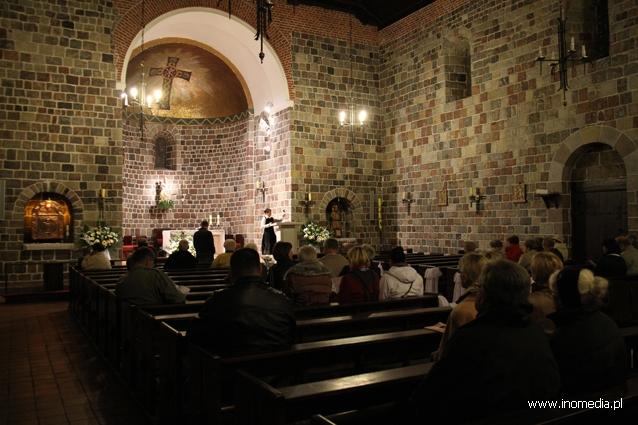 Ponownie rozbrzmiała muzyka organowa
