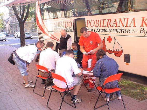 Policjanci i mieszkańcy oddawali krew