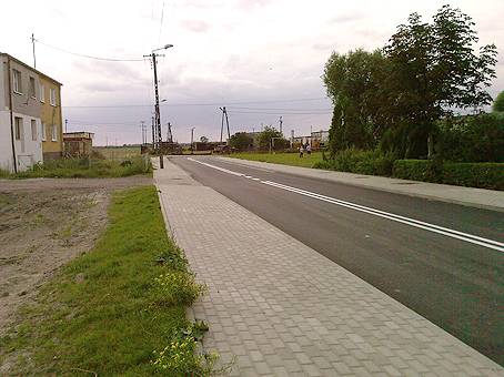 Dzisiaj jest tam ściernisko za rok będzie ... plac zabaw