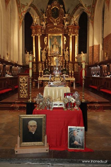 Ze świętymi do Jezusa