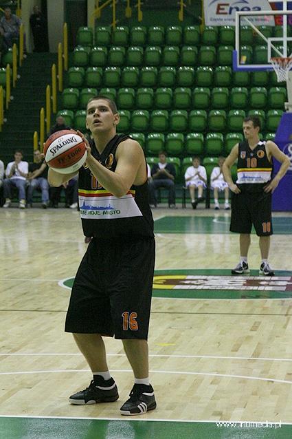 Sportino wygrywa w pierwszym dniu turnieju