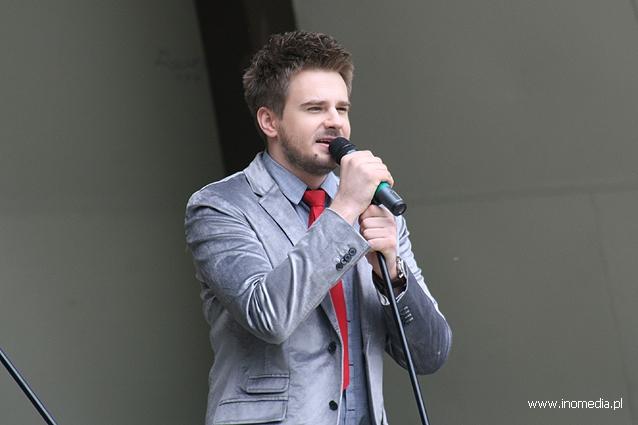 Marcin Mroziński zaśpiewał w Inowrocławiu (TV)