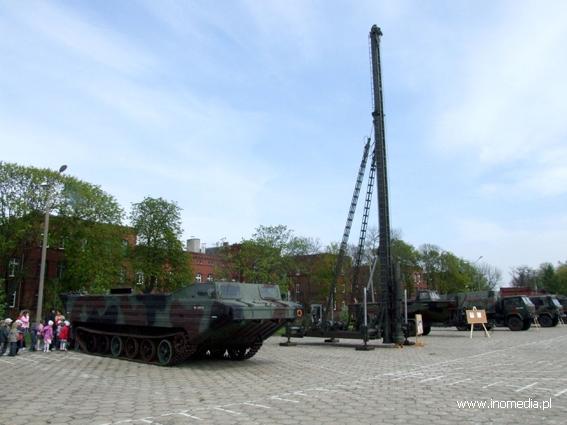 Uroczyście w 2 Inowrocławskim Pułk Komunikacyjnym