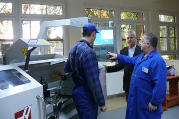 Ich uczniowie nie mają problemu ze znalezieniem pracy 