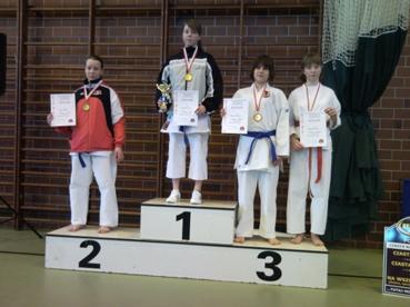 Karatecy wrócili z medalami